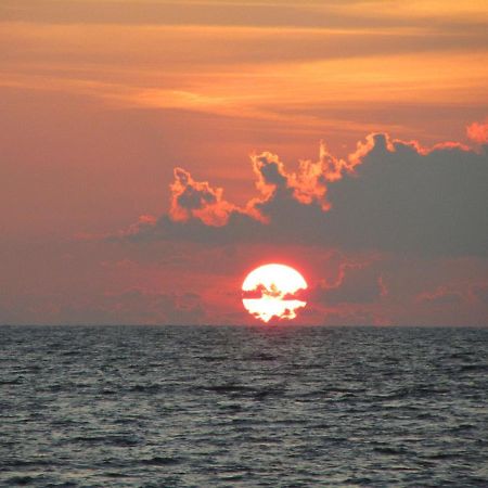 Asthamaya Beach Alappuzha Екстериор снимка